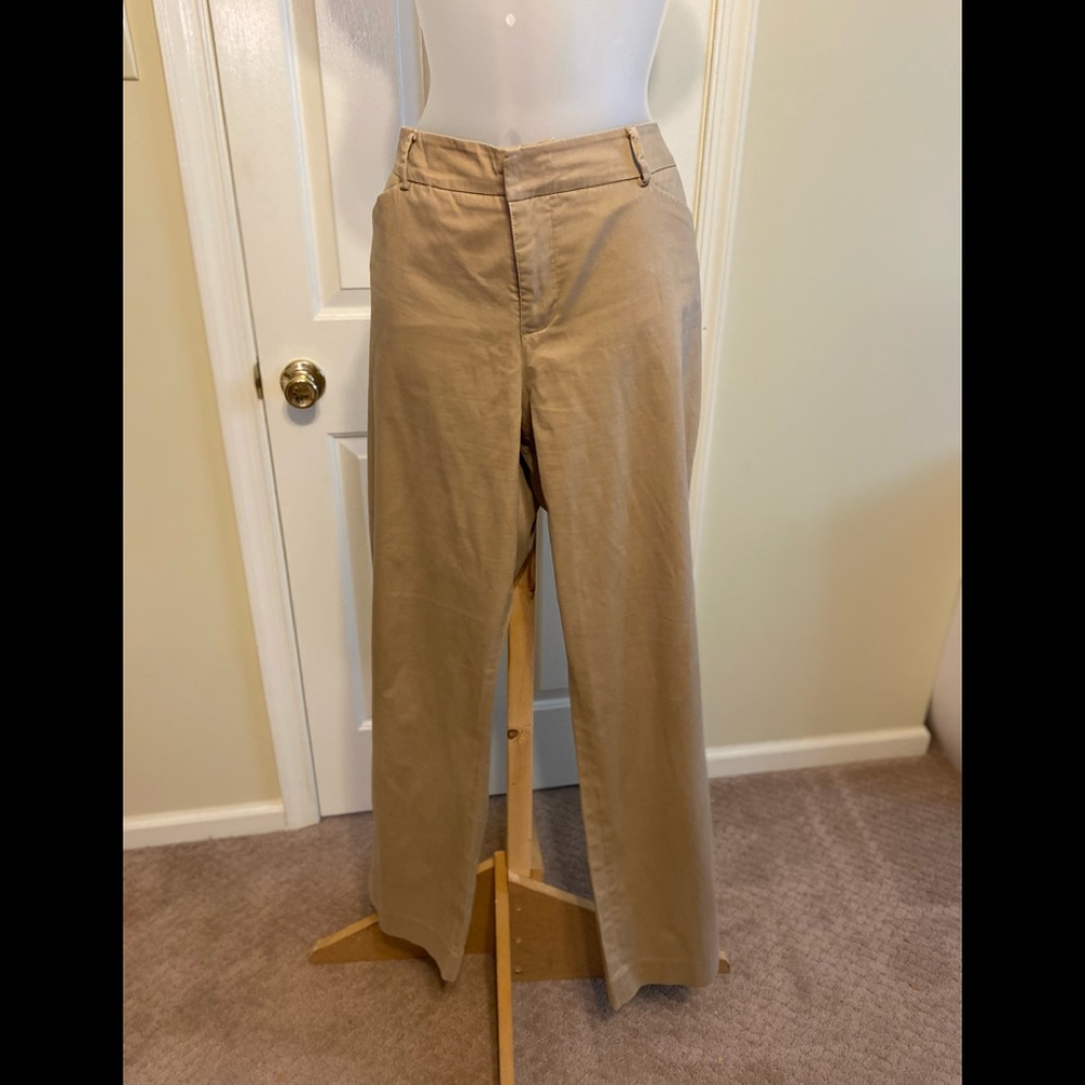 Nine West - Woman’s tan pants, Size: 12